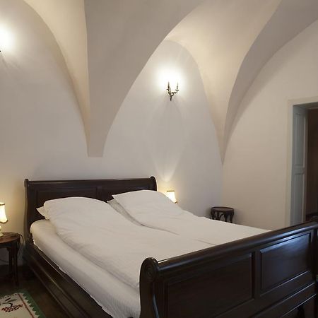 Green Door Apartment Сібіу Номер фото