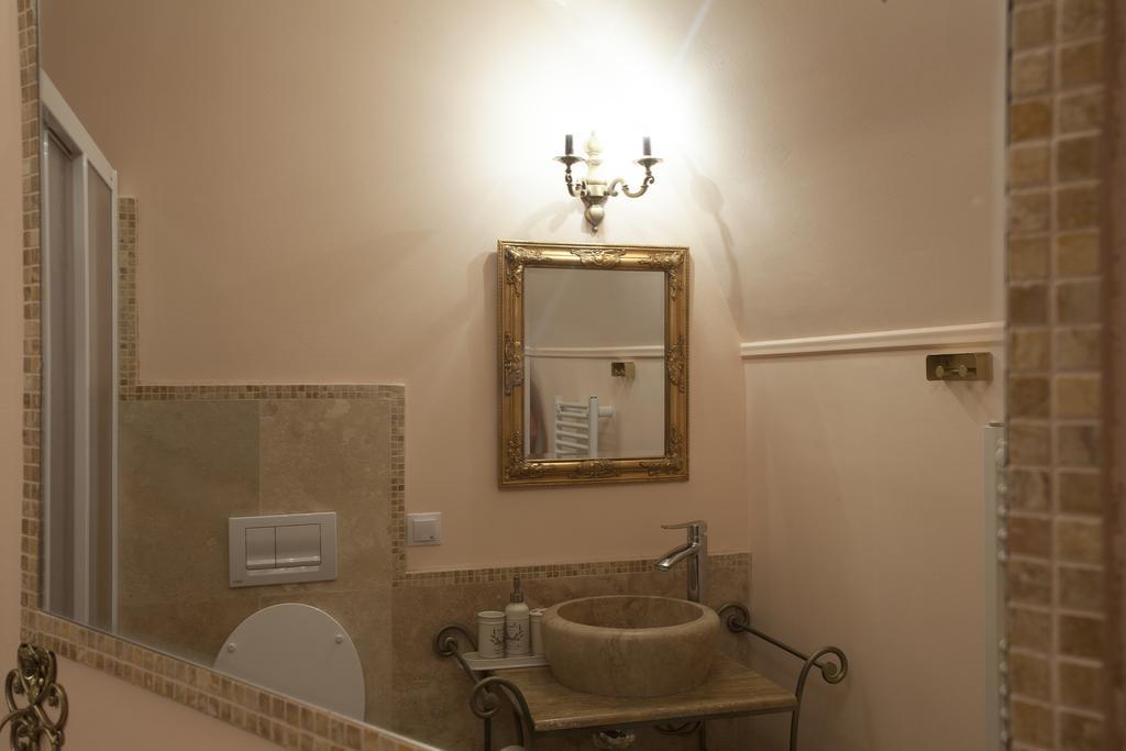 Green Door Apartment Сібіу Номер фото